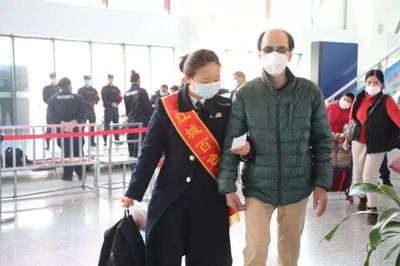 刚刚,广西开出首趟定制专列!务工人员免费乘“动的”复工