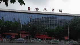 广西玉林最大的集市,人山人海,各种各样的商品应有尽有,开心